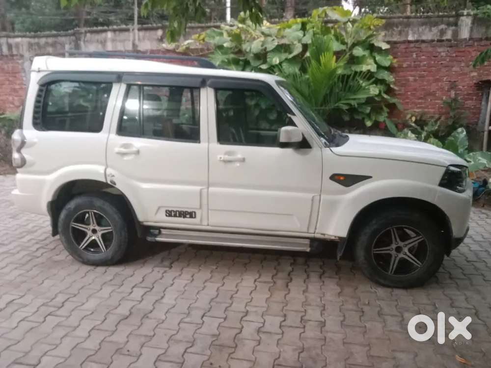 Mahindra Scorpio S Mt 2016