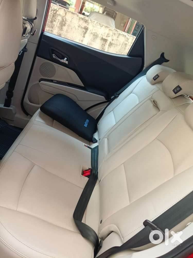 Mahindra Xuv300 Petrol 2022
