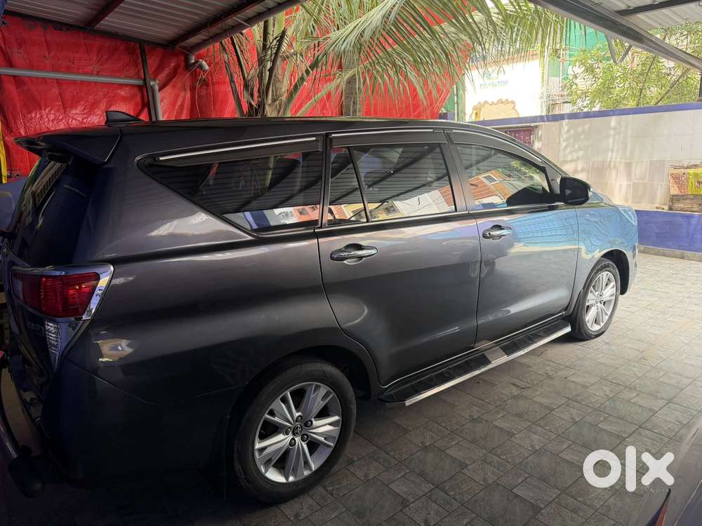 Toyota Innova Crysta 2.8 Z, 2016, Diesel
