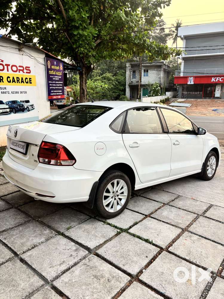 Volkswagen Vento 1.2 Tsi Highline Plus At, 2016, Petrol