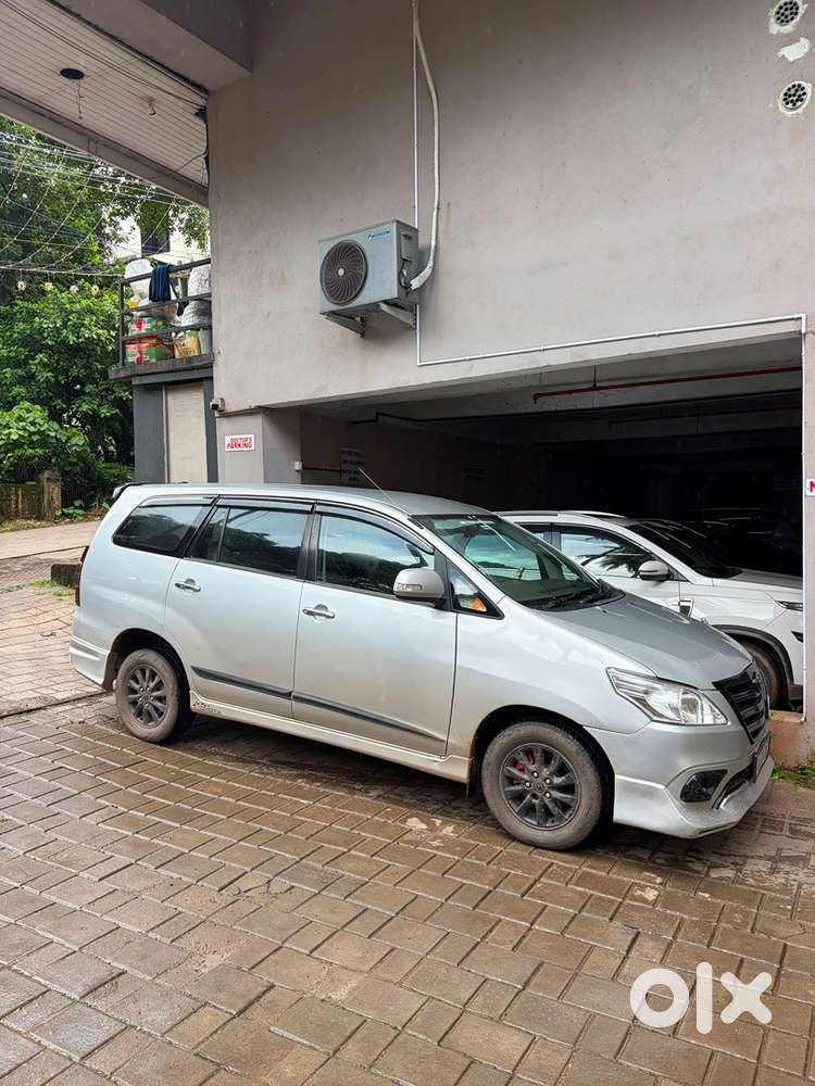 Toyota Innova Diesel 2012