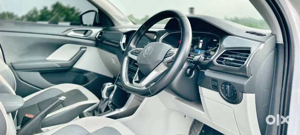 Volkswagen Taigun 1.0 Tsi Topline At, 2023, Petrol