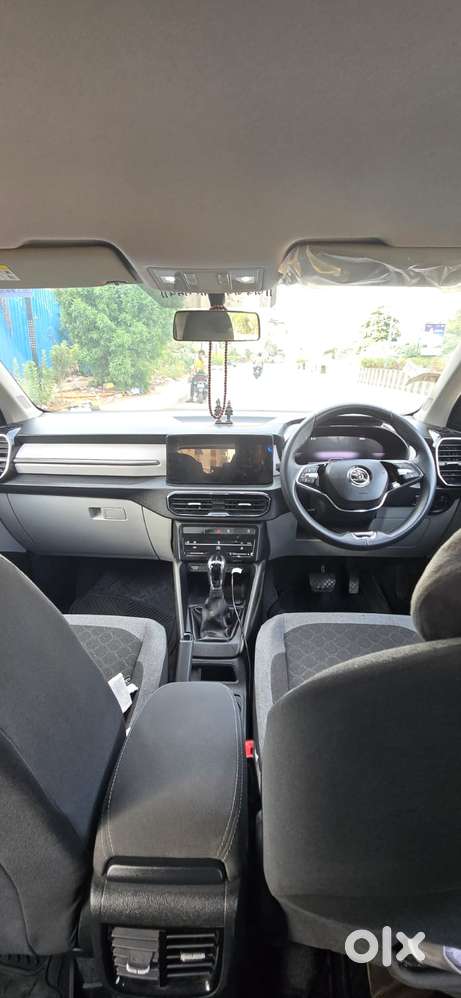 Skoda Kylaq Signature Plus At, 2025, Petrol