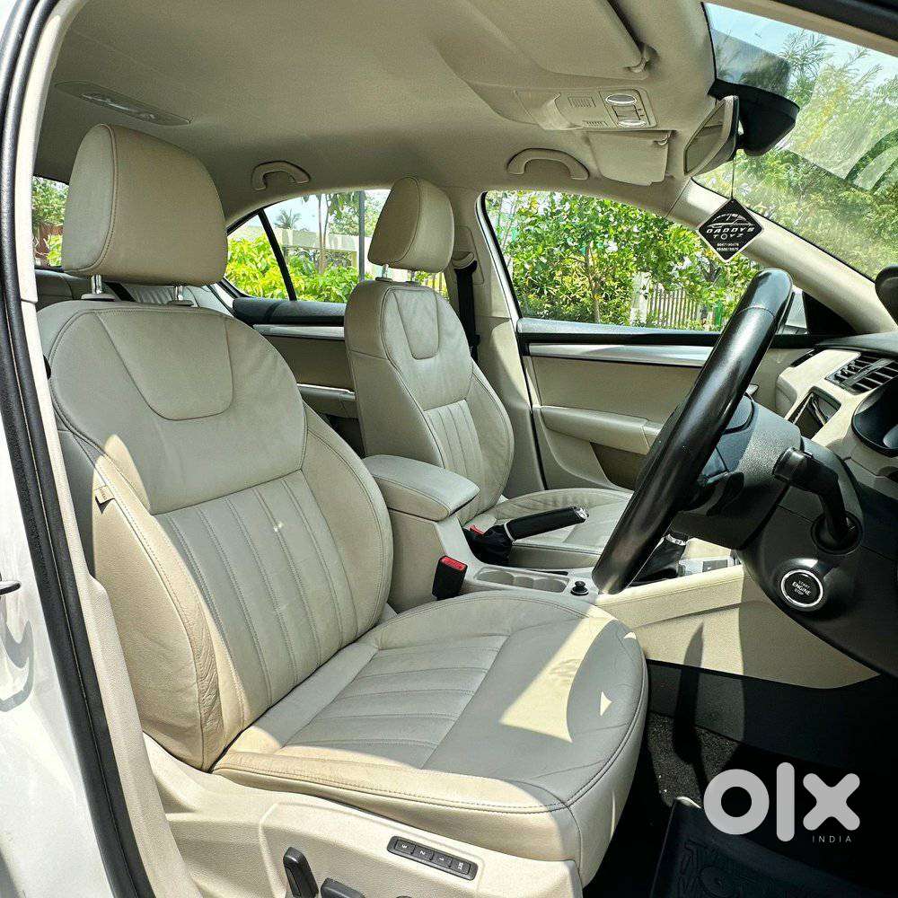 Skoda Octavia 1.8 Tsi At Style, 2018, Petrol