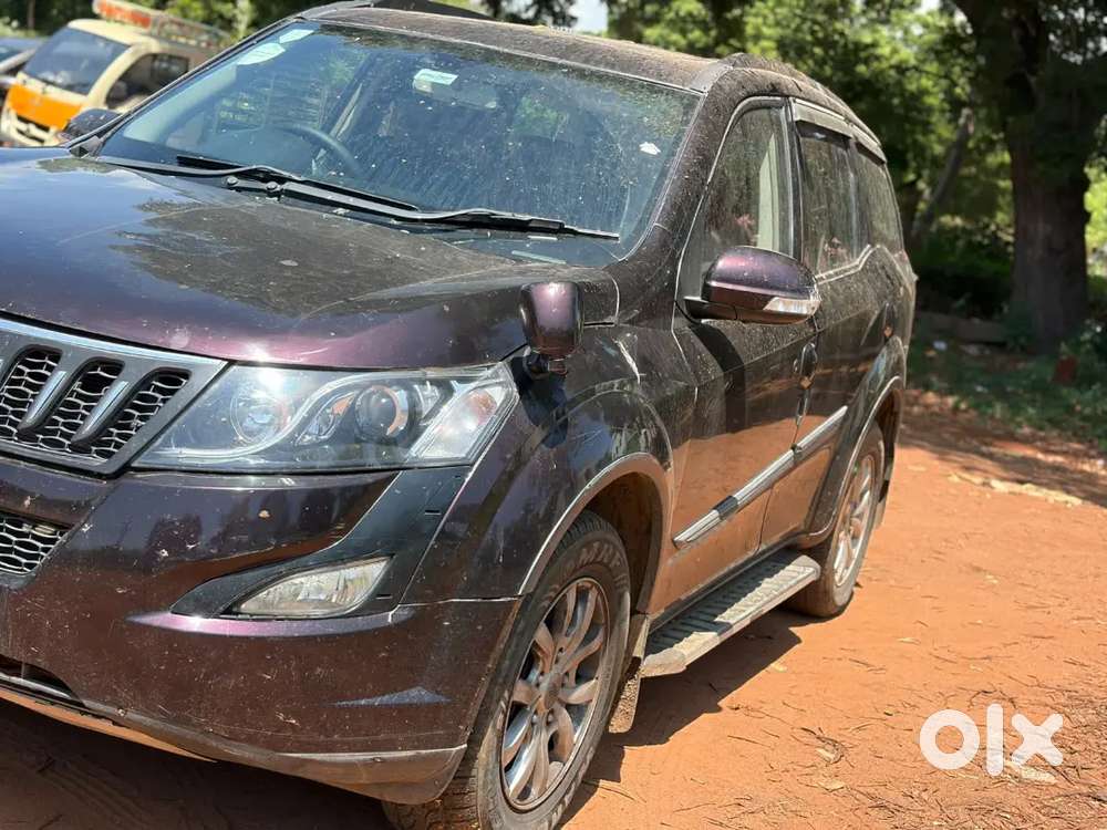 Mahindra Xuv500 2.2 W10 2015 Diesel Car