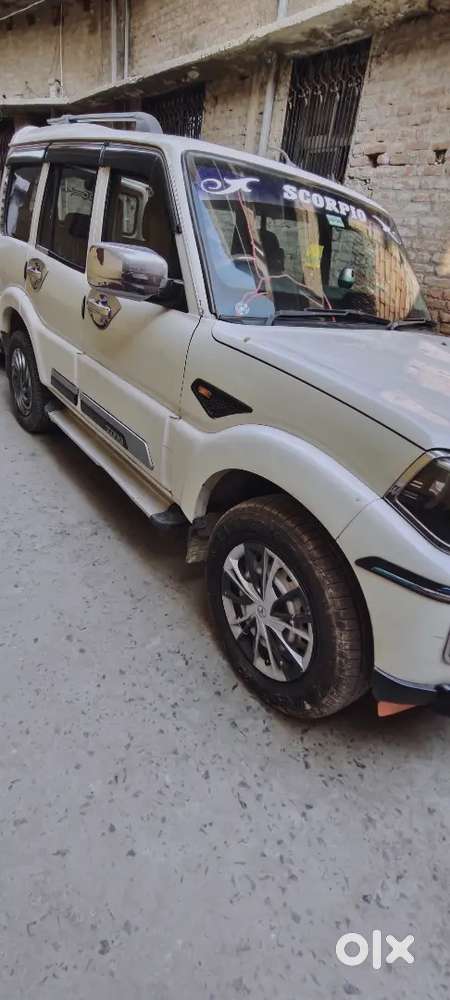 Mahindra Scorpio 2017