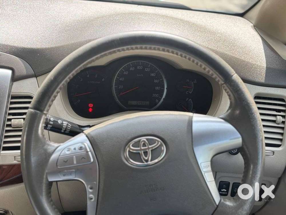 Toyota Innova 2.5 V 7 Str, 2014, Diesel