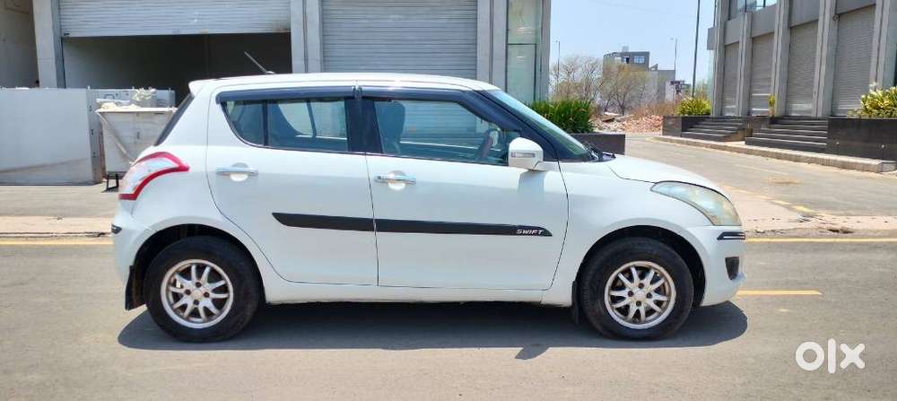 Maruti Suzuki Swift 2011-2014 Vxi, 2013, Petrol