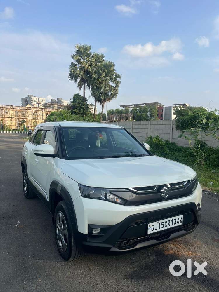 Maruti Suzuki Brezza 1.5 Vxi At Smart Hybrid, 2025, Petrol