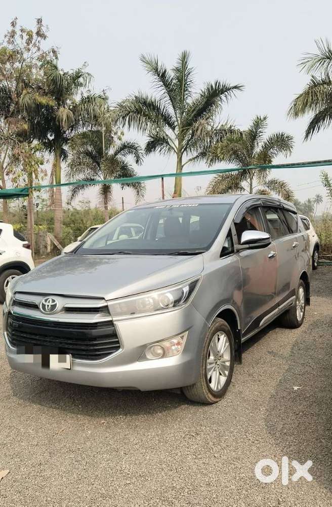 Toyota Innova Crysta