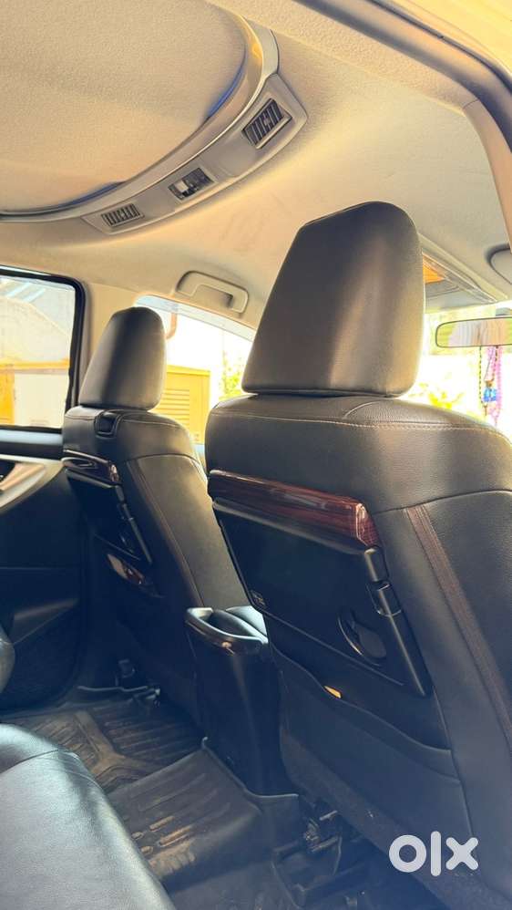 Toyota Innova Crysta 2017