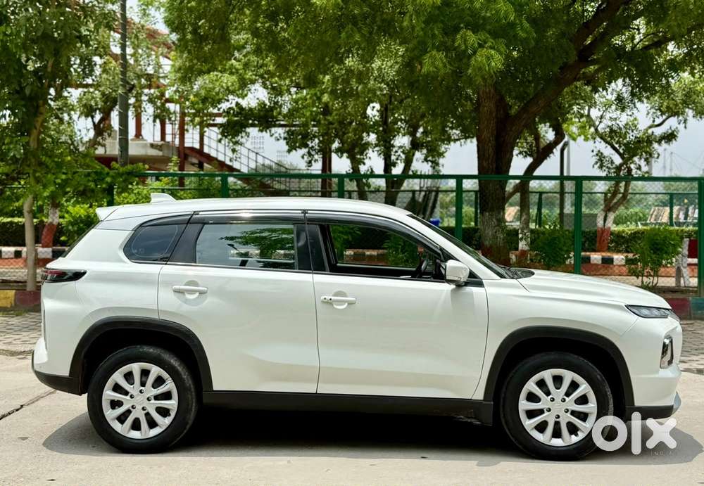 Maruti Suzuki Grand Vitara 1.5 Delta Cng, 2023, Cng & Hybrids