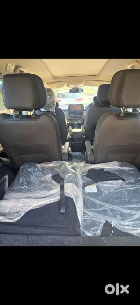 Tata Safari Top End Showroom Condition