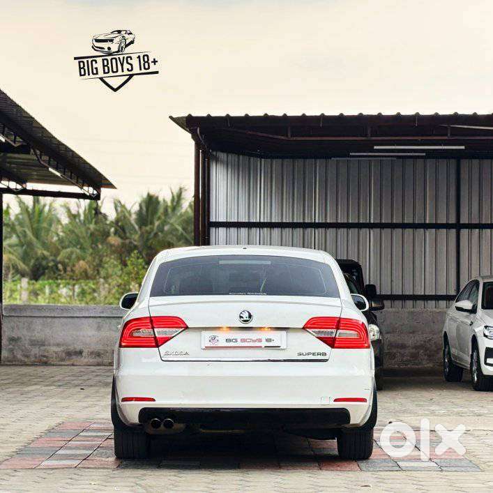 Skoda Superb Elegance 1.8 Tsi At, 2015, Petrol