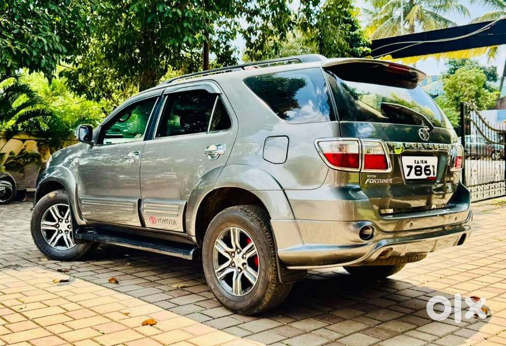 Toyota Fortuner, 2010, Diesel
