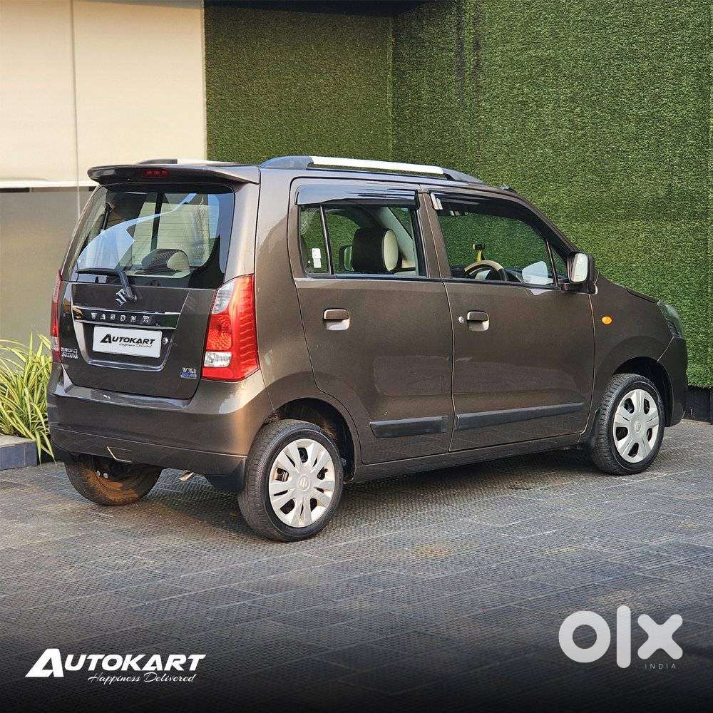 Maruti Suzuki Wagon R Vxi Amt1.2, 2017, Petrol