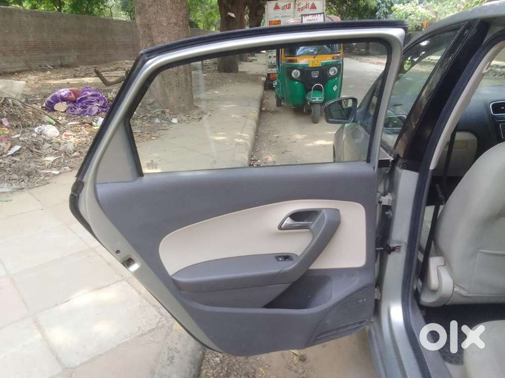 Volkswagen Vento 1.2 Tsi Highline Plus At, 2014, Petrol