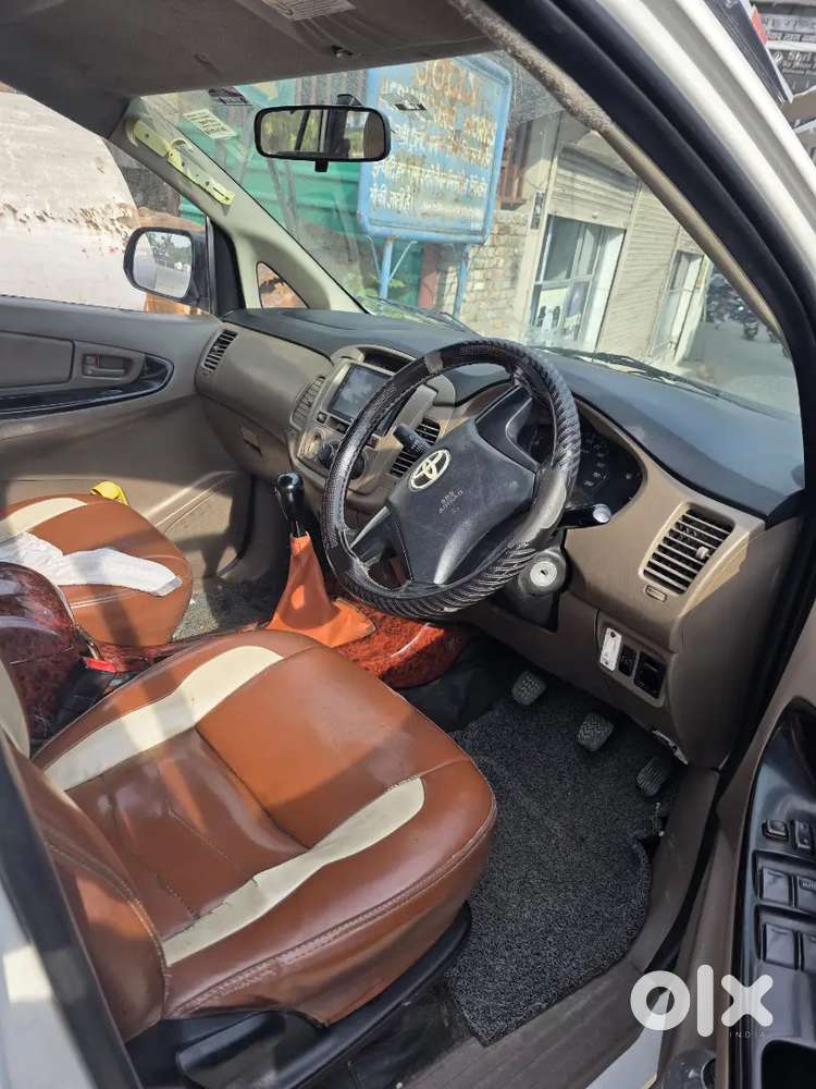 Toyota Innova Vx 7 Seater 2015