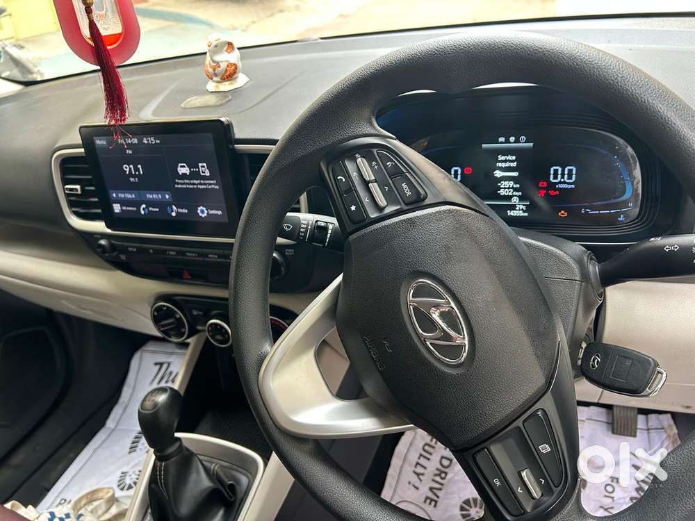 Hyundai Venue S Turbo, 2023, Petrol