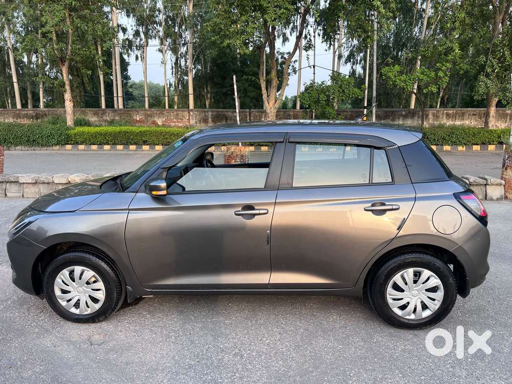 Maruti Suzuki Swift Vxi Optional, 2024, Petrol