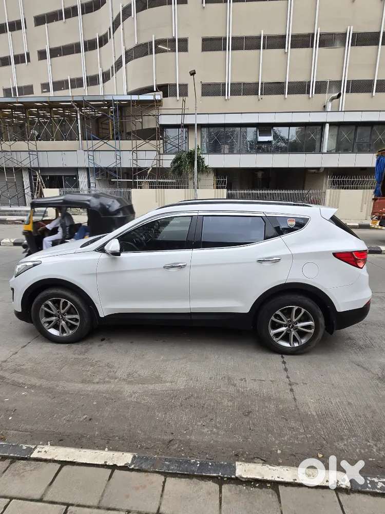 Hyundai Santa Fe 2.2l Awd (push Button Start With Keyless Entry)