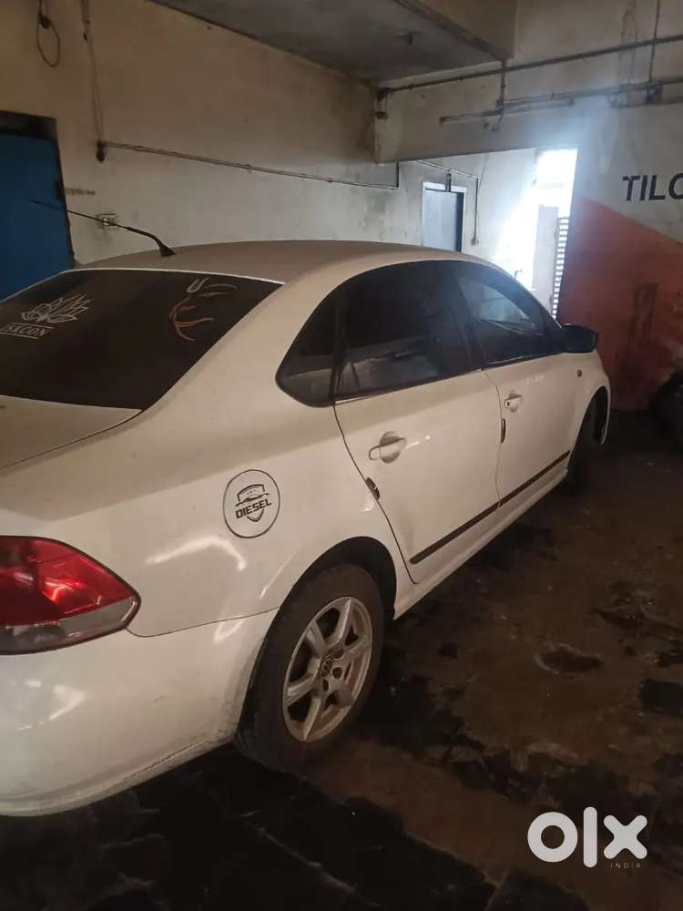 2013 Model Vento Volkswagen 1,20,000km
Very Good Condition 
New Tyres