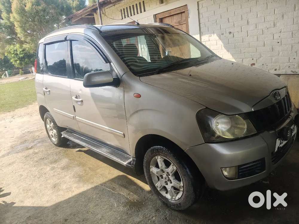 Mahindra Quanto 1.5 C8 2012