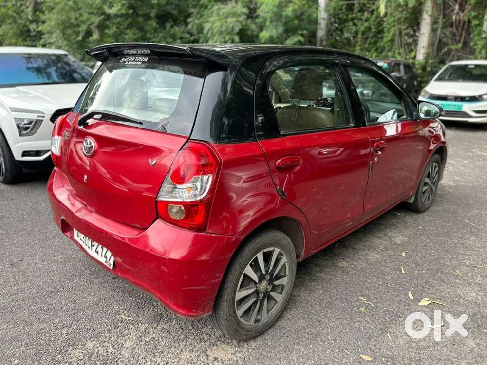 Toyota Etios Liva 1.2 V Dual Tone, 2018, Petrol
