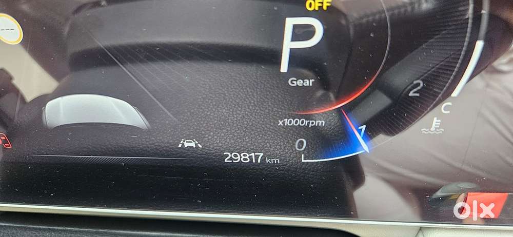 Mahindra Xuv700 2.2 Ax 7 Diesel At Luxury Pack Str Awd, 2022, Diesel