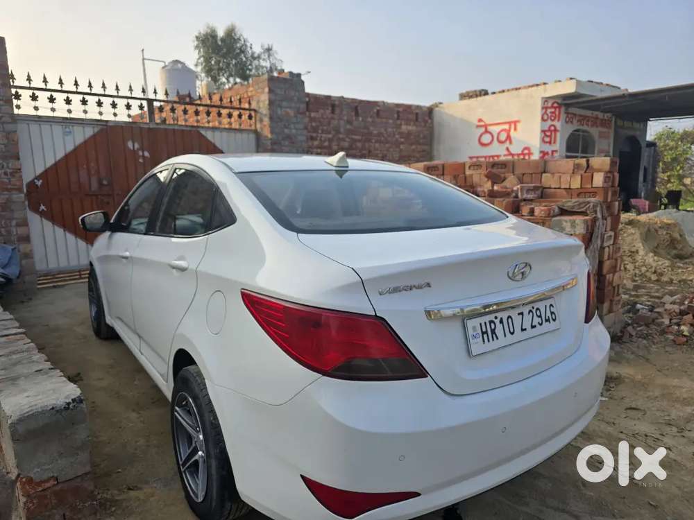 Hyundai Verna 2015 Diesel 60000 Km Driven