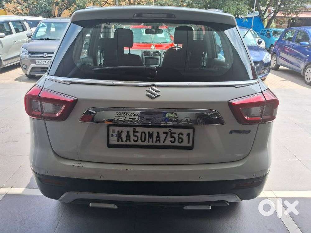Maruti Suzuki Brezza 1.5 Zxi Plus At Smart Hybrid, 2021, Petrol