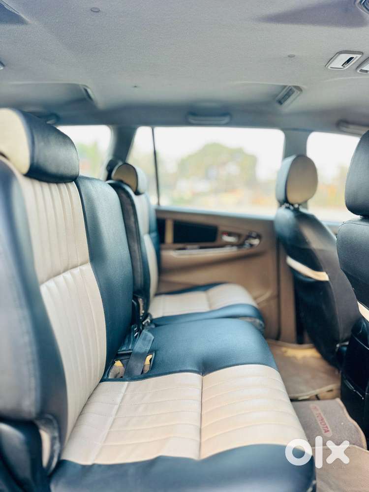 Toyota Innova 2.5 V 7 Str, 2016, Diesel