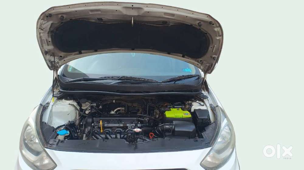 Hyundai Verna Vtvt 1.6 At Ex, 2013, Petrol
