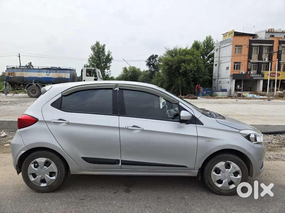 Tata Tiago 2017 Petrol Well Maintained