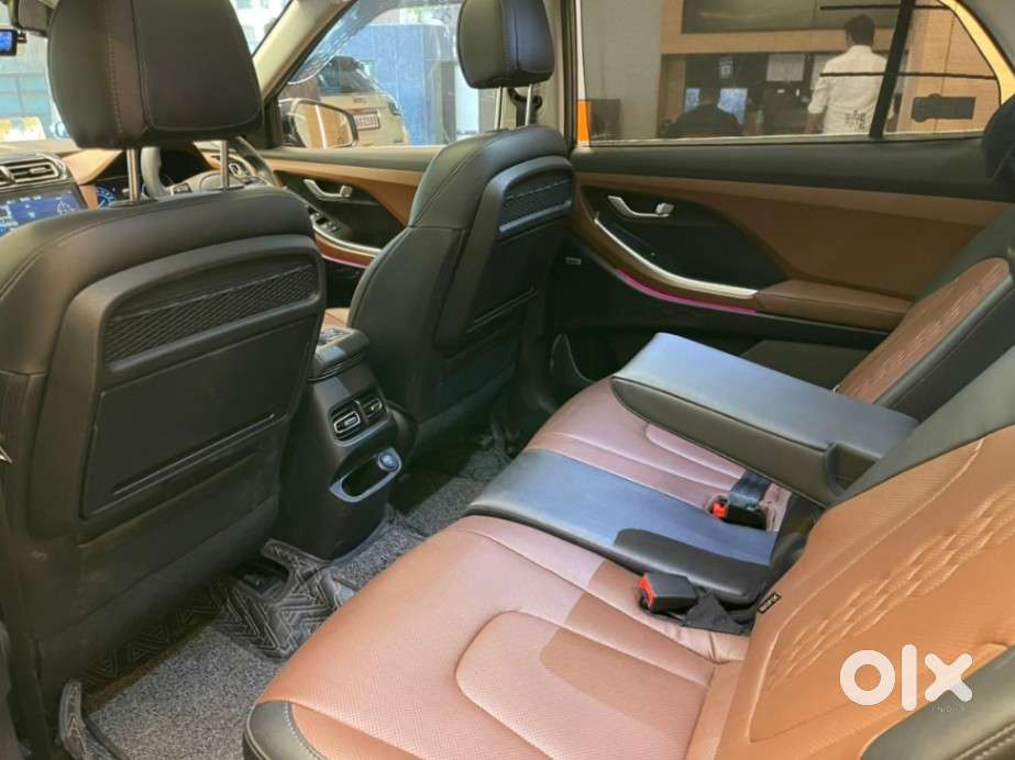 Hyundai Alcazar 2.0 Signature (o) Petrol At 7 Str, 2022, Petrol
