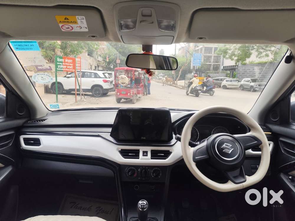 Maruti Suzuki Brezza 1.5 Lxi Smart Hybrid, 2024, Petrol