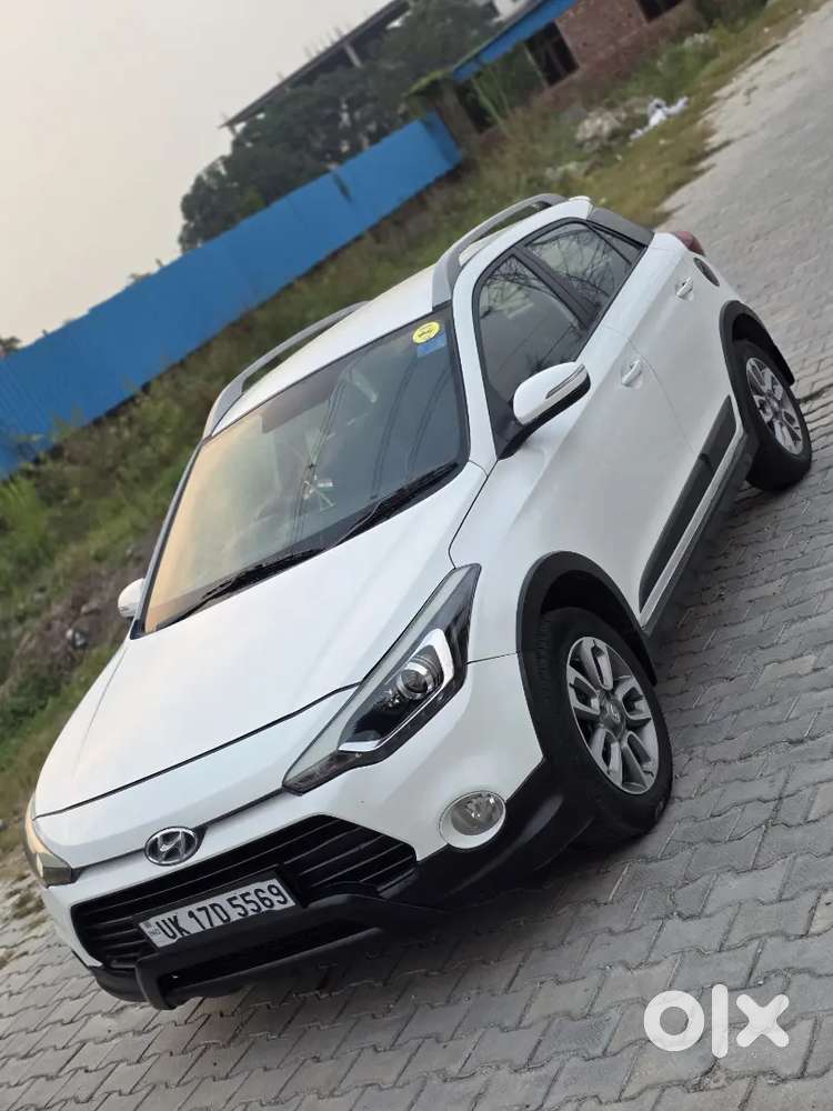 Hyundai I20 Active 
Petrol 
Full Insurance
Central Locking