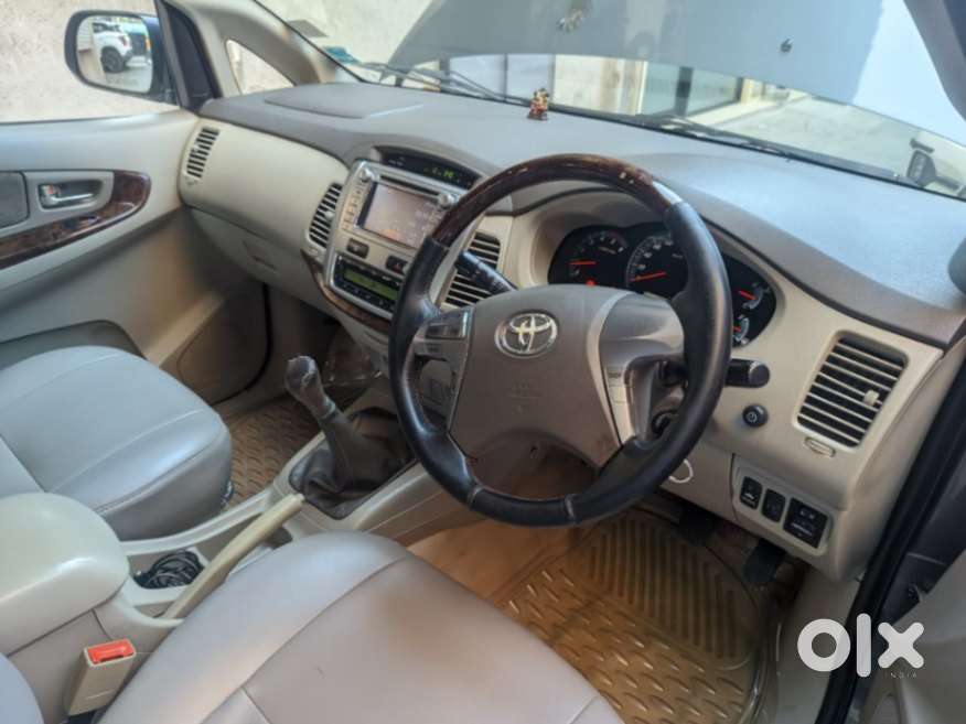 Toyota Innova 2.5 Vx 7 Seater Bs Iv, 2013, Diesel