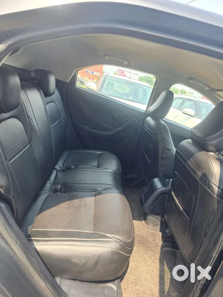 Tata Nexon, 2024, Petrol