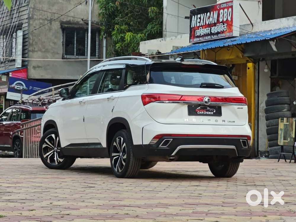 Mg Hector Plus Savvy Pro 1.5 Turbo Petrol Cvt 7 Str Dual Tone, 2023,..