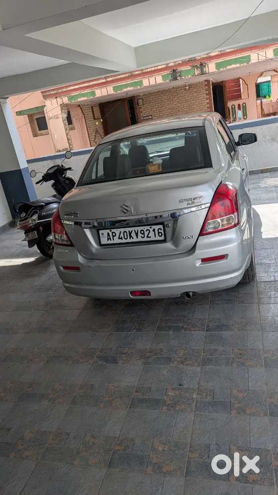 Maruti Suzuki Dzire 1.2 Lxi 2011