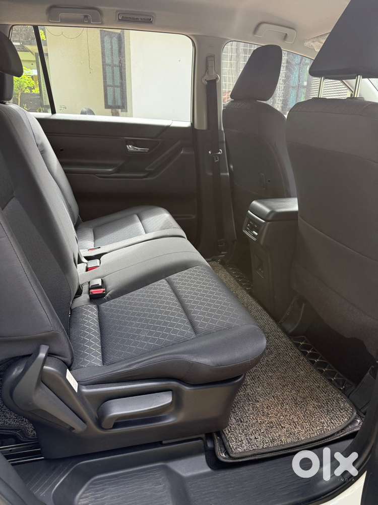 Toyota Innova Hycross 2024 Taxi Well Maintained