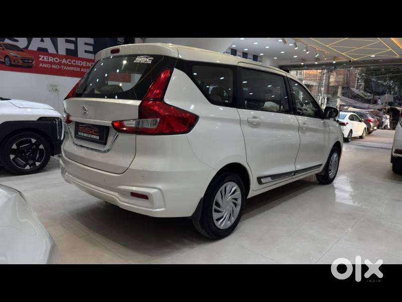 Maruti Suzuki Ertiga 2022-2023 Vxi Cng, 2022, Cng & Hybrids