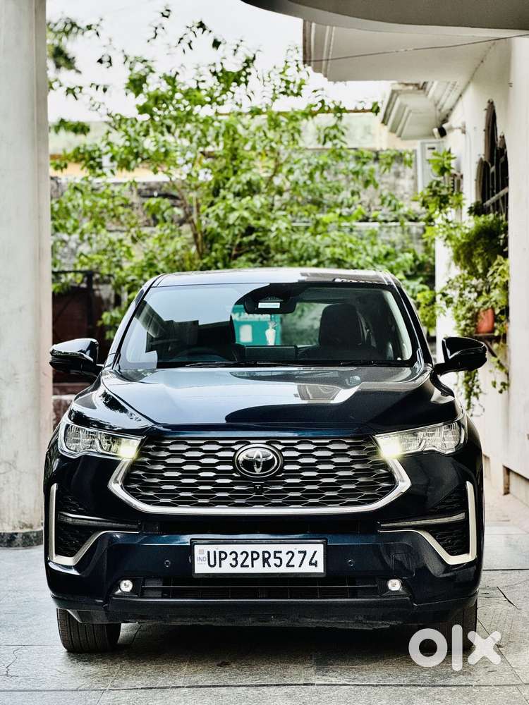 Toyota Innova Hycross 2.0 Zx Hybrid 7 Str, 2024, Petrol