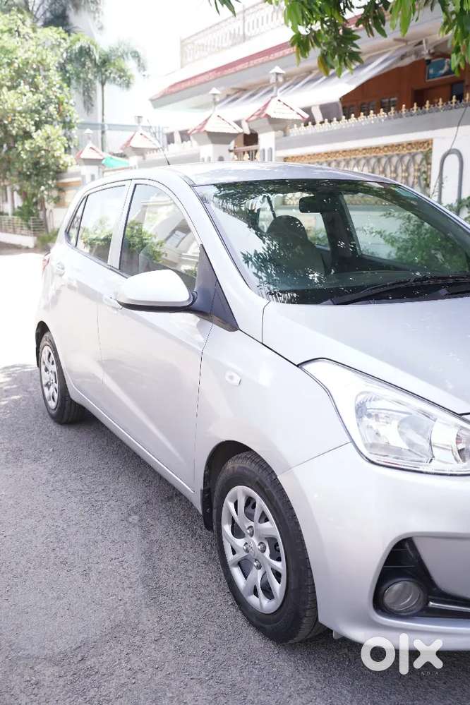 Hyundai Grand I10 2017 Petrol Well Maintained Car
