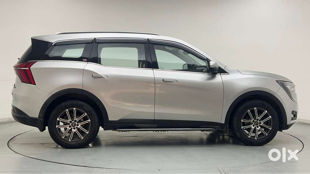 Mahindra Xuv700 2.0 Ax 7 Petrol At Luxury Pack Str, 2023, Petrol