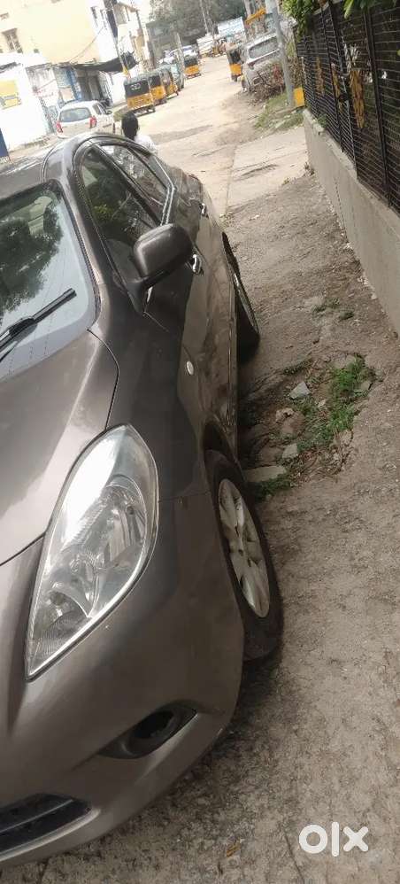 Nissan Sunny Diesel Manual 95000 Km 2012