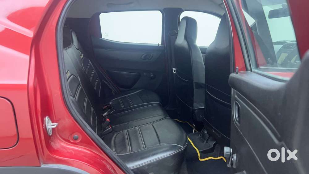 Renault Kwid 2019-ongoing 1.0 Rxt Amt (o), 2017, Petrol