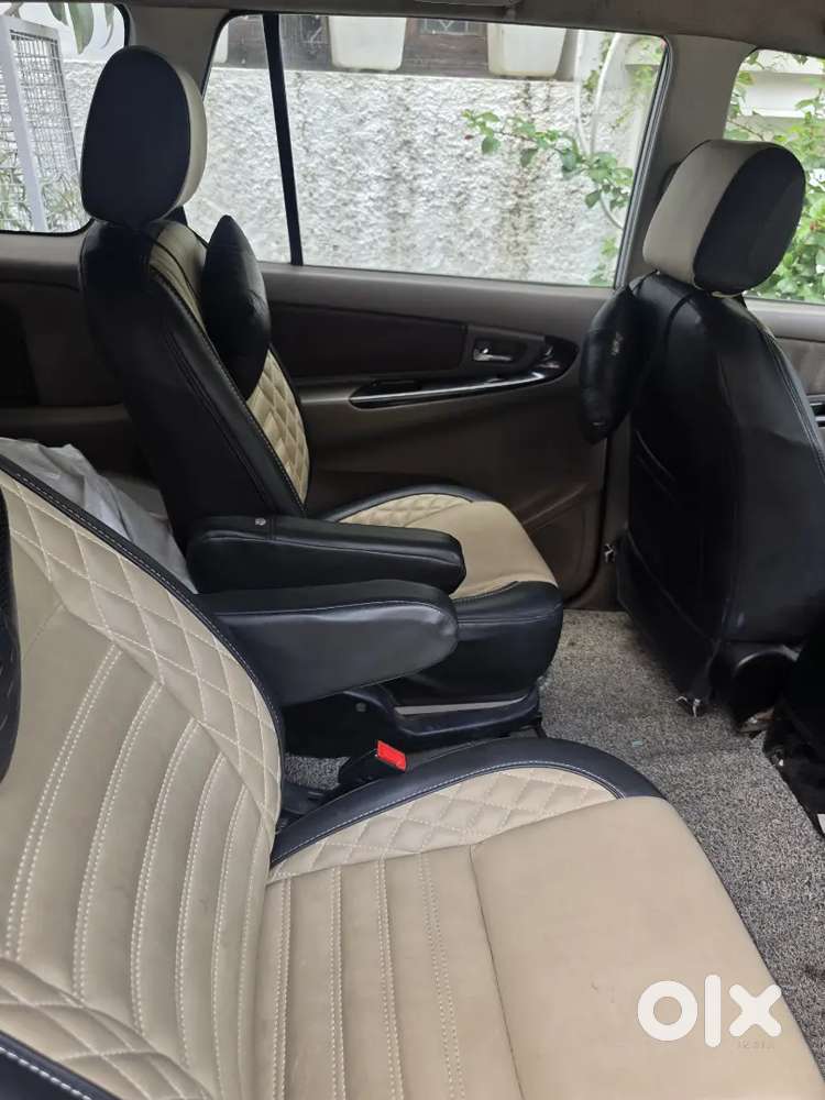 Toyota Innova 2016