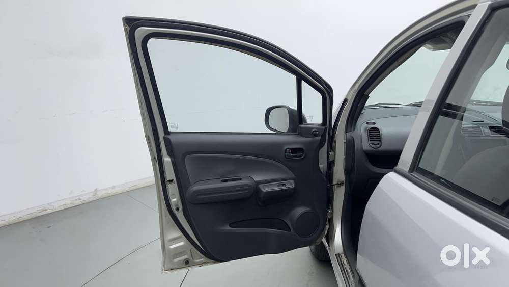 Maruti Suzuki Ritz Lxi, 2014, Petrol